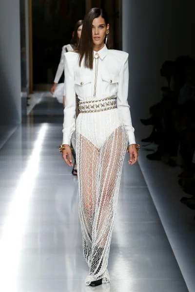 Look 73